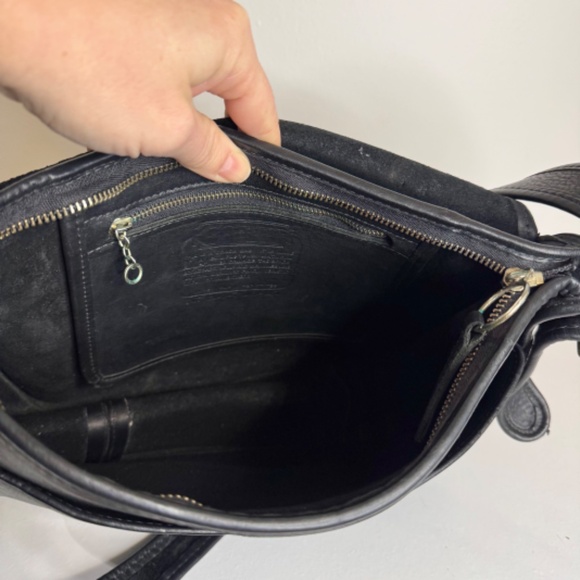 Vintage 1990s Black Leather Patricia's Legacy Coach Saddle Style Shoulder Bag - Picture 12 of 15